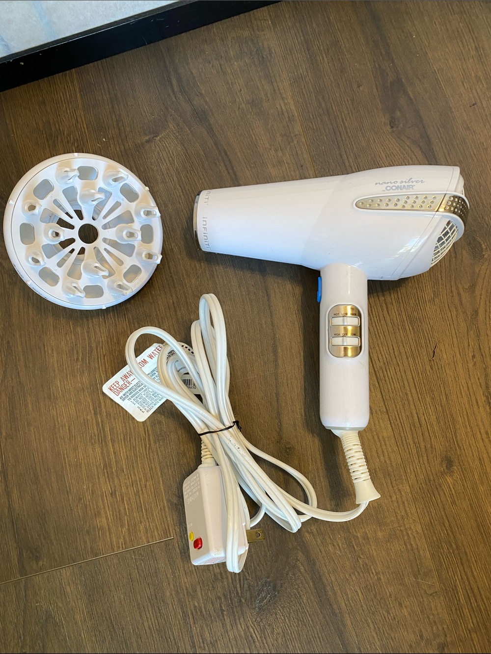 Conair NANO Silver Infinity Salon Style Hair Dryer with Diffuser Attachment